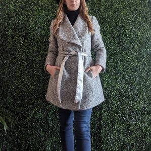 White House Black Marker Wrap Coat